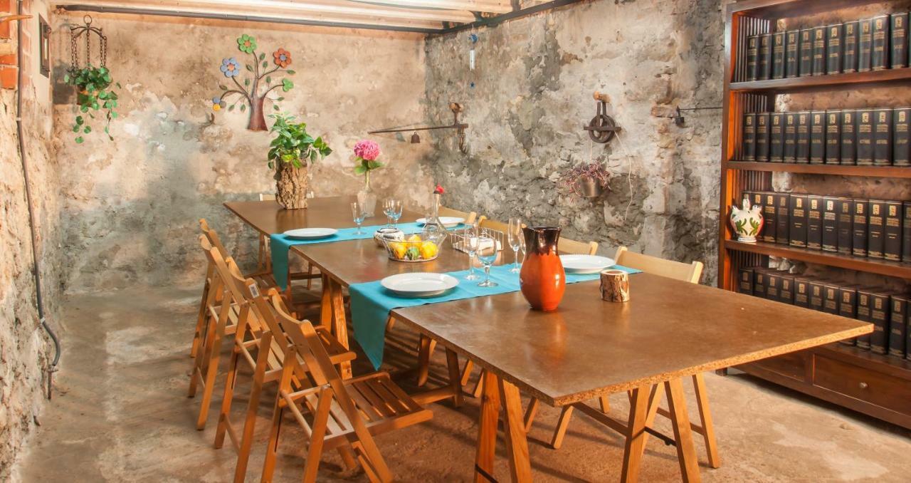 Cal Xaiet Guest House Llampaies Екстериор снимка