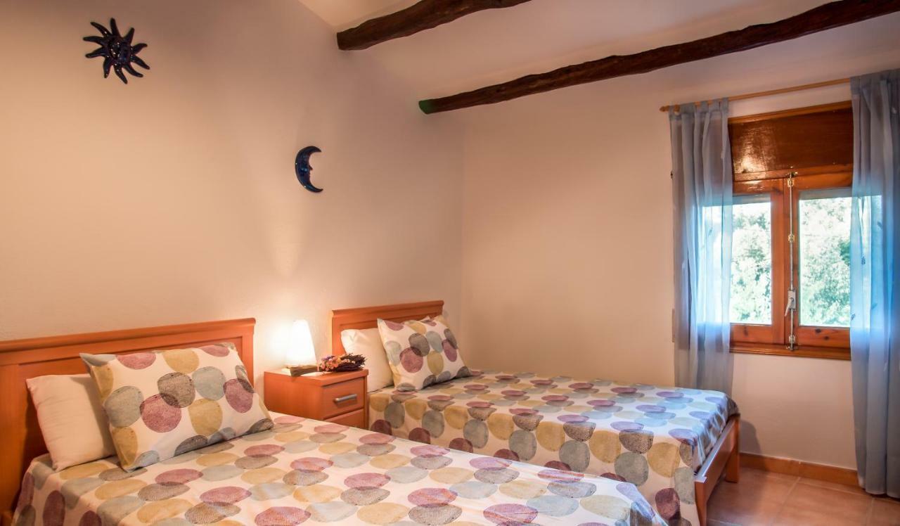 Cal Xaiet Guest House Llampaies Екстериор снимка