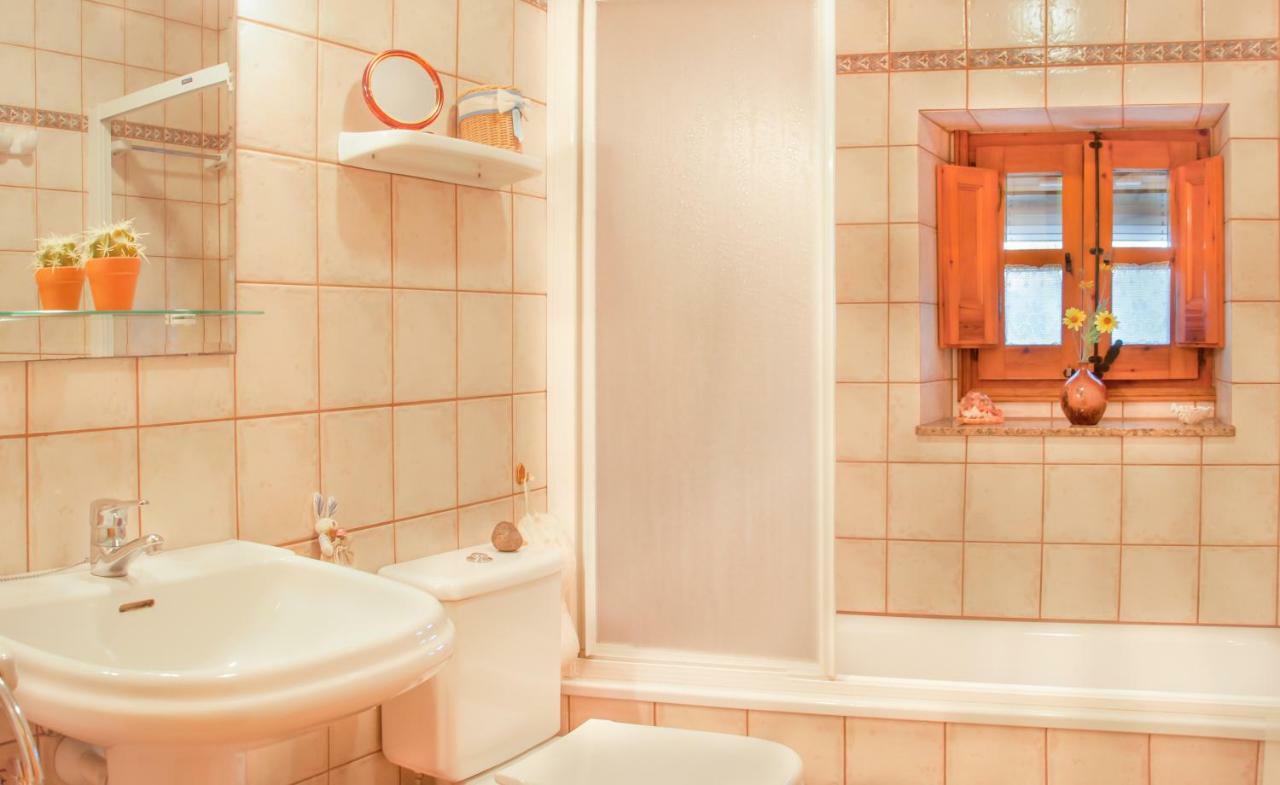 Cal Xaiet Guest House Llampaies Екстериор снимка